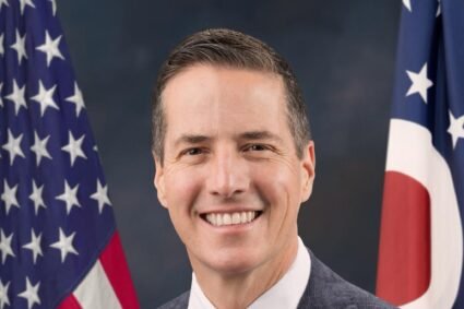 Bernie Moreno se suma como observador internacional a las elecciones presidenciales de Colombia