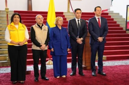 Desde el Palacio de San Carlos, el CNE acompañó el inicio oficial del voto de los colombianos en el exterior para las elecciones presidenciales de 2026